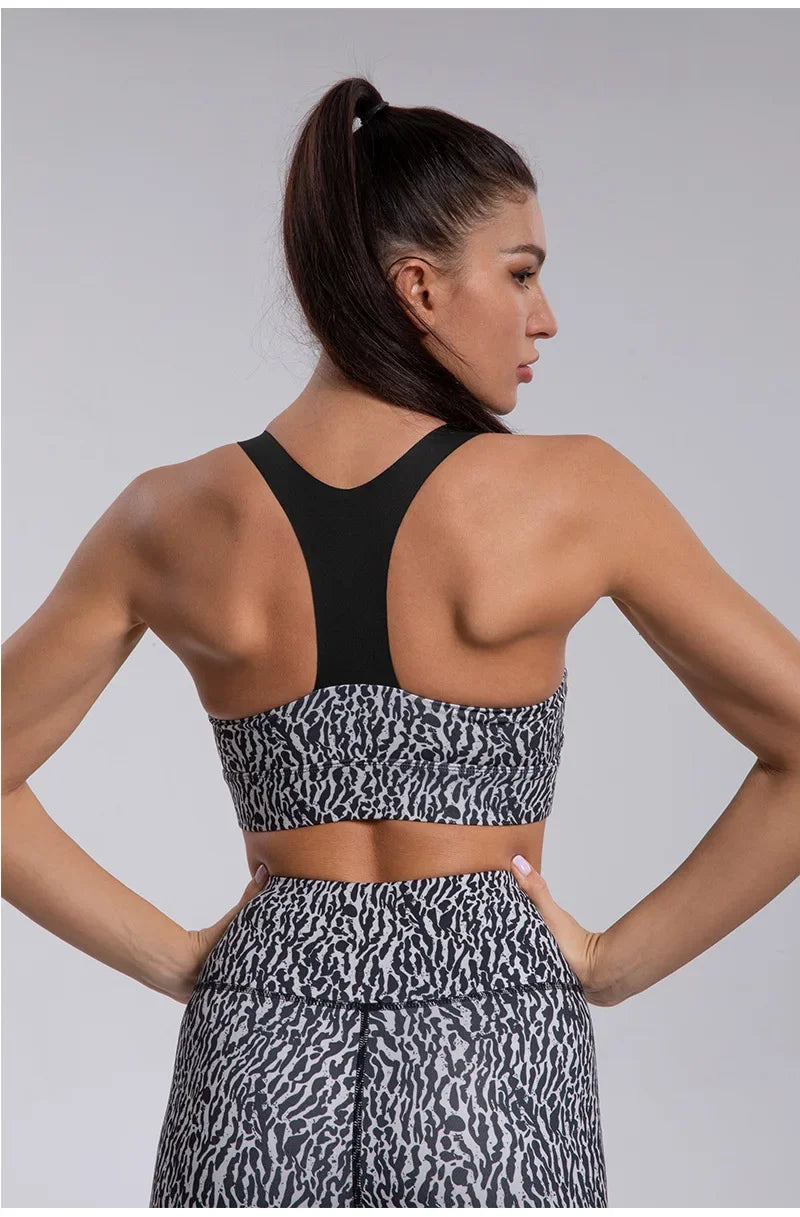 Savannah Sculpt Leopard Performance Yoga Set
