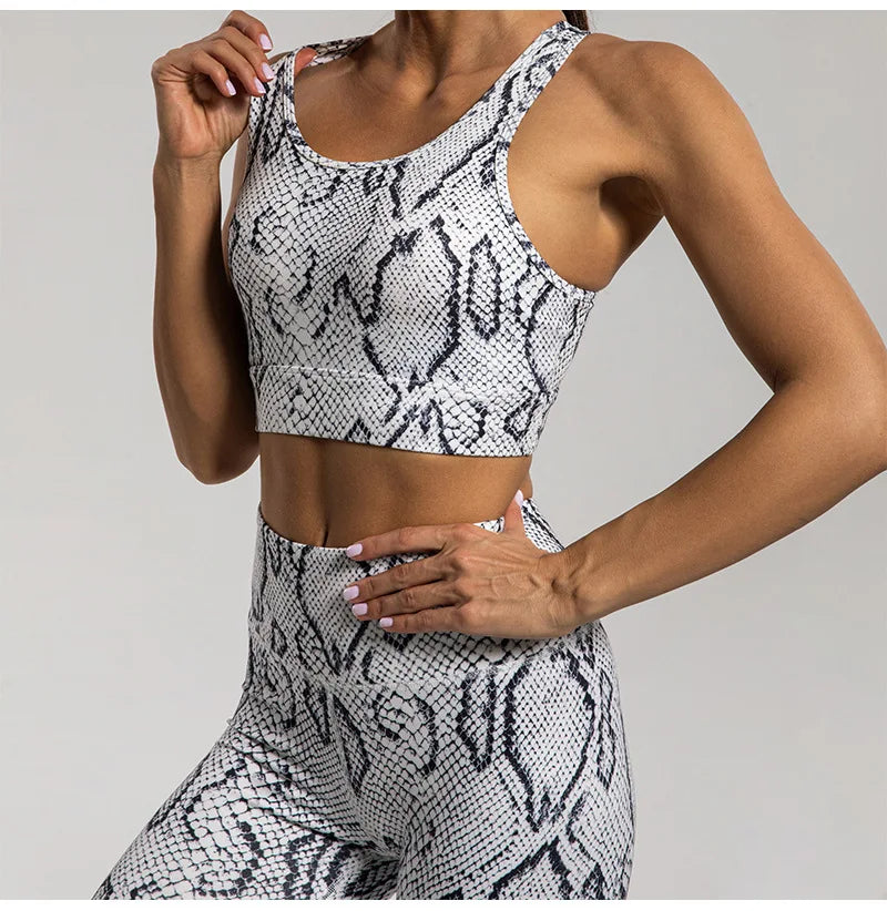Savannah Sculpt Leopard Performance Yoga Set