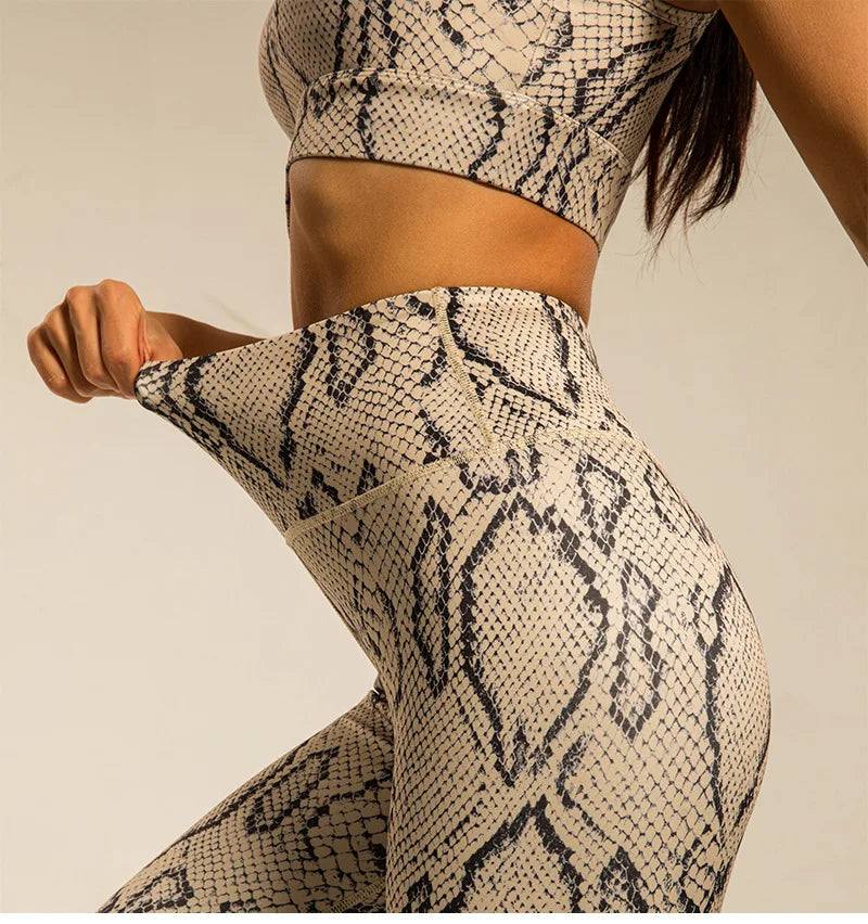 Savannah Sculpt Leopard Performance Yoga Set