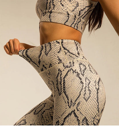 Savannah Sculpt Leopard Performance Yoga Set